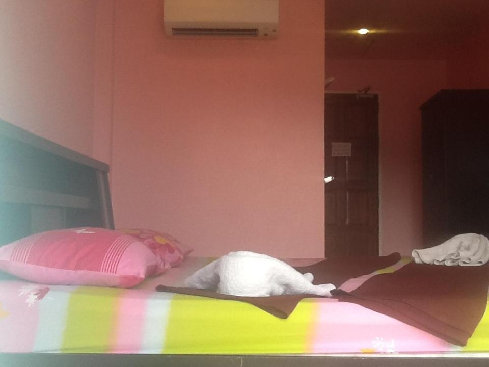 Peach Guesthouse Haad Rin Bilik gambar
